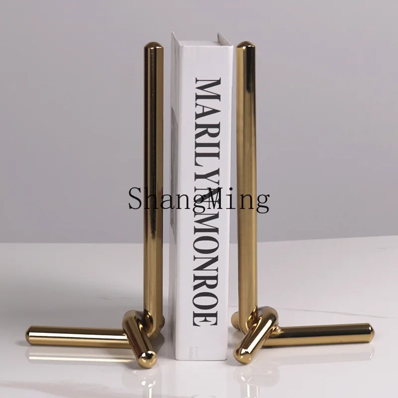 DSA simple light luxury metal  - đánh giá và giá Lighting And Decor Magazine
